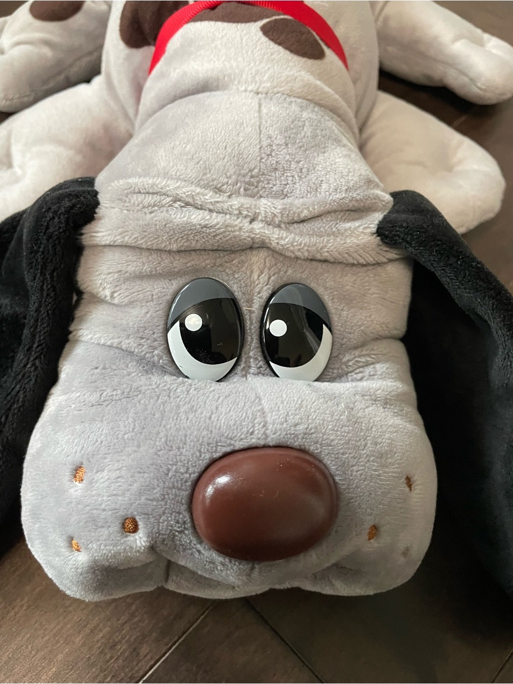 Pound Puppy 2019 18 Inch Hasbro Plush - Picture 2 of 9
